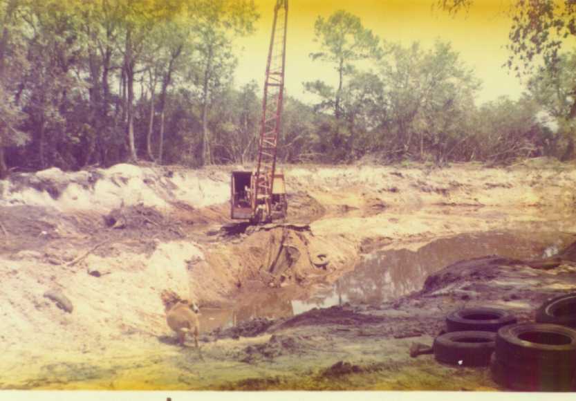 196xDiggingLakex.jpg